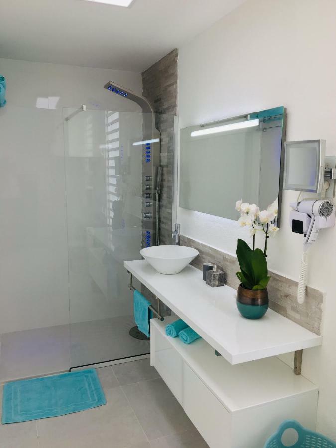 Studio Cozy Melissa Elegance - Guadeloupe , Le Gosier , Dampierre - Avec Pleine Vue Mer - Ocean A 180 Degres Le Gosier (Grande-Terre) Exterior photo